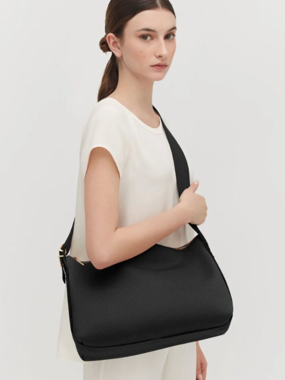 Cuyana RECYCLED Sling Bag | Black